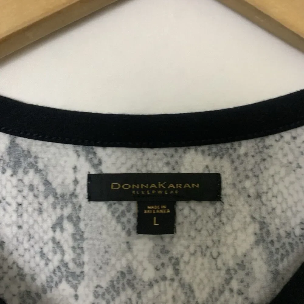Donna Karan Pajama Set Sleepwear Set Snakeskin Print Capris Size L Soft